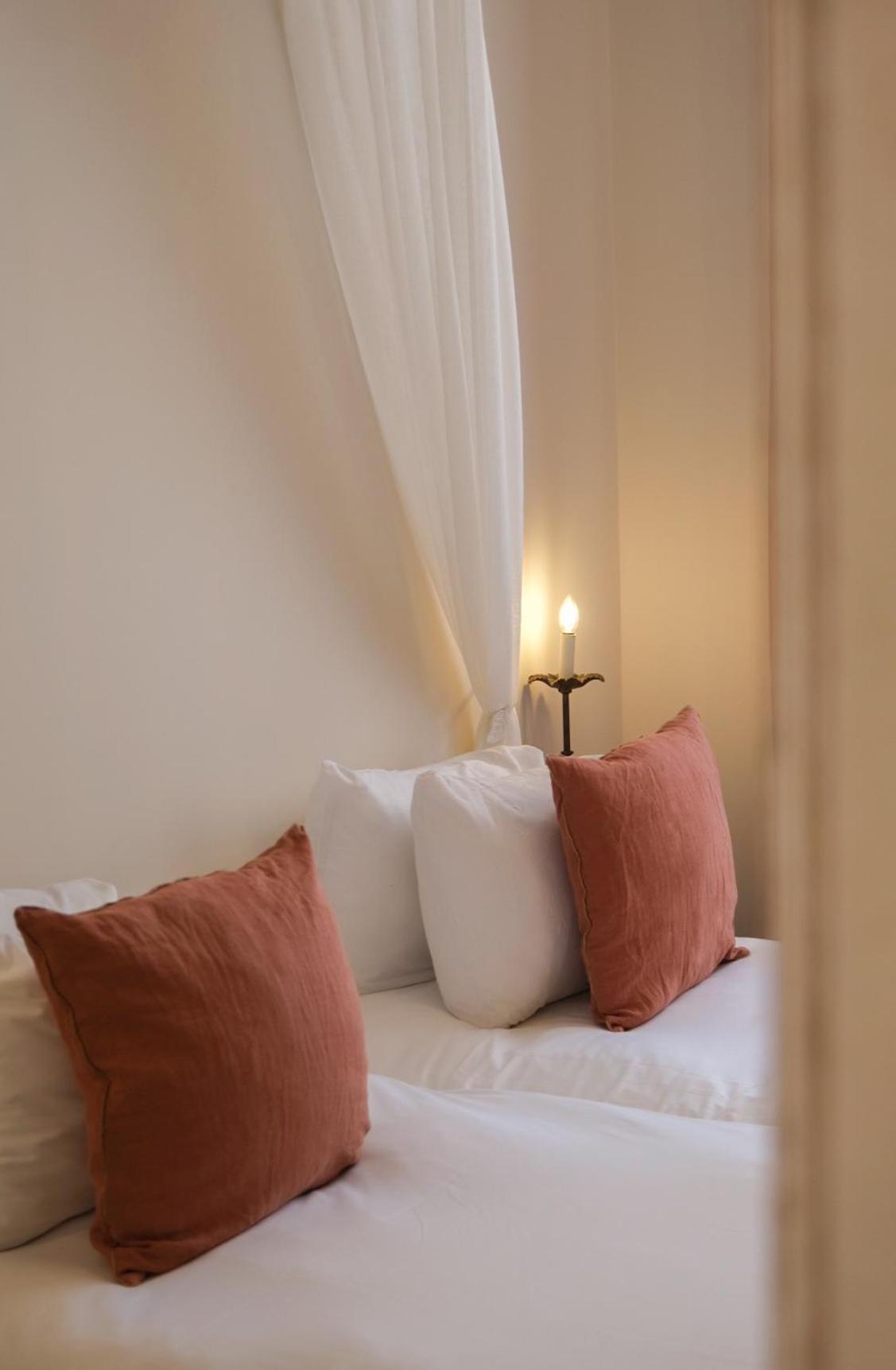 L'Abbaye Hotel Ла-Коль-сюр-Лу Екстер'єр фото